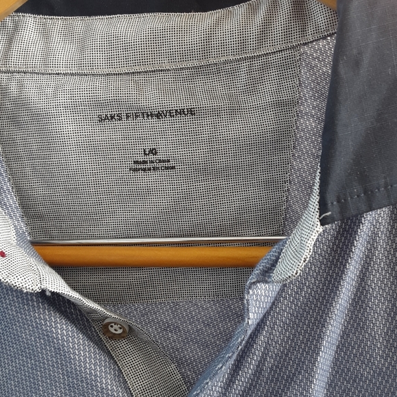 Saks Fifth Avenue - Picture 3 of 3